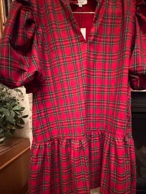 Red plaid puff sleeve dress